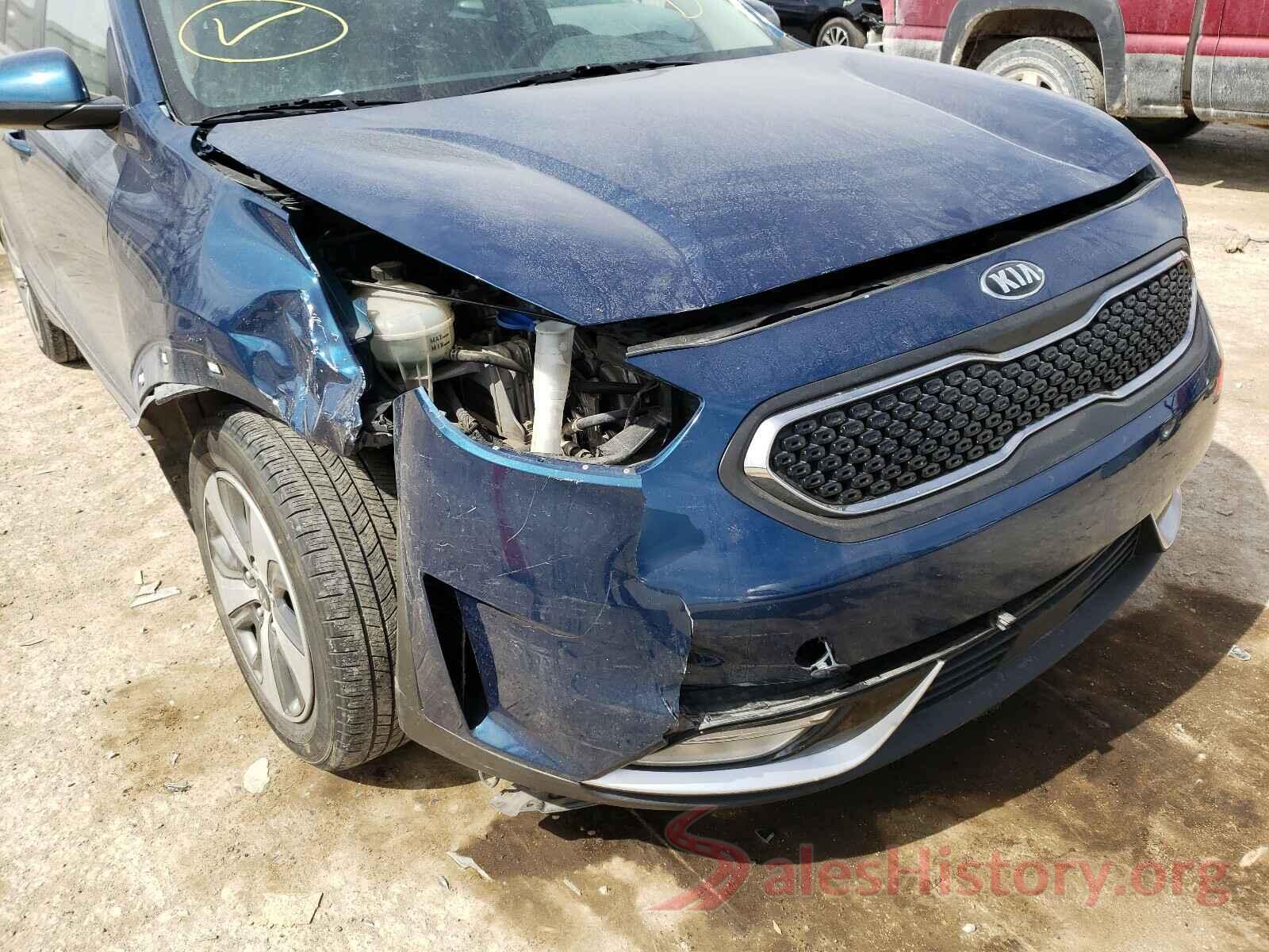 KNDCB3LC7J5146883 2018 KIA NIRO