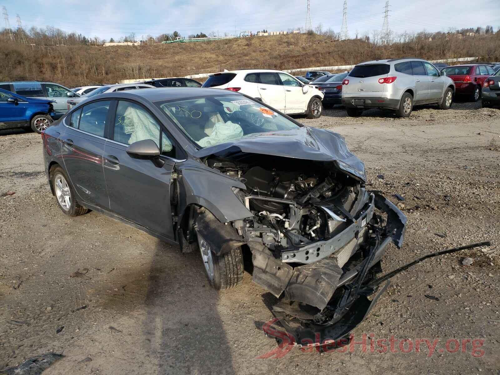 1G1BE5SM4J7231332 2018 CHEVROLET CRUZE