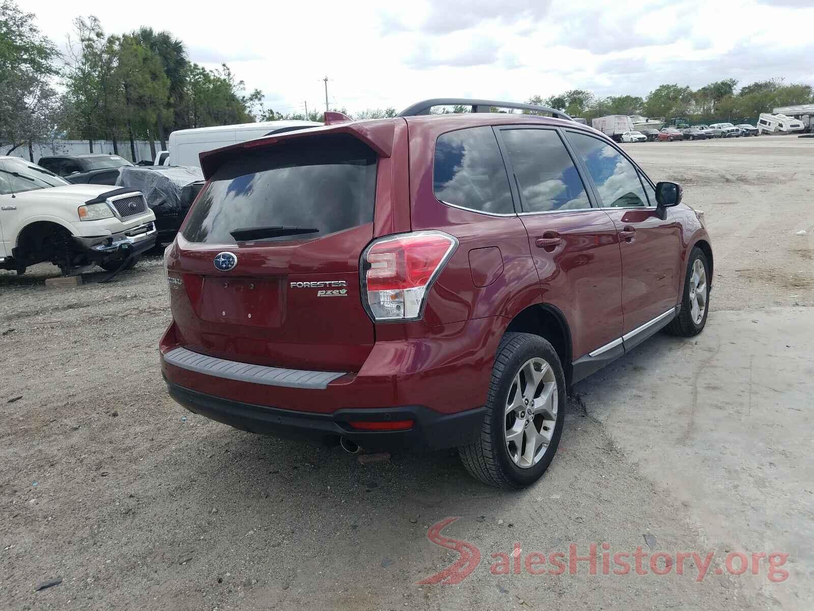 JF2SJAWC2HH561246 2017 SUBARU FORESTER