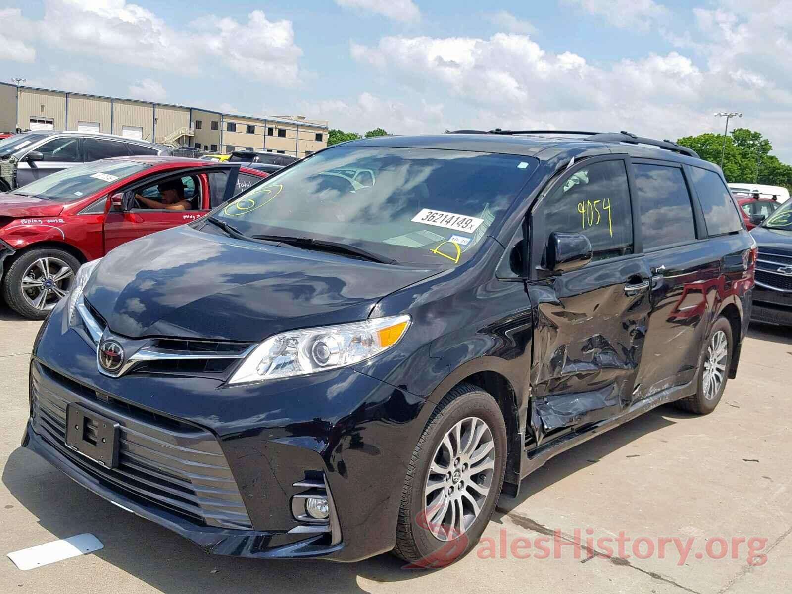 5TDYZ3DC5JS909638 2018 TOYOTA SIENNA XLE