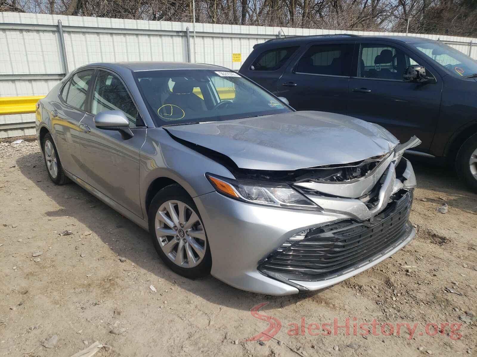 4T1B11HK5KU257812 2019 TOYOTA CAMRY