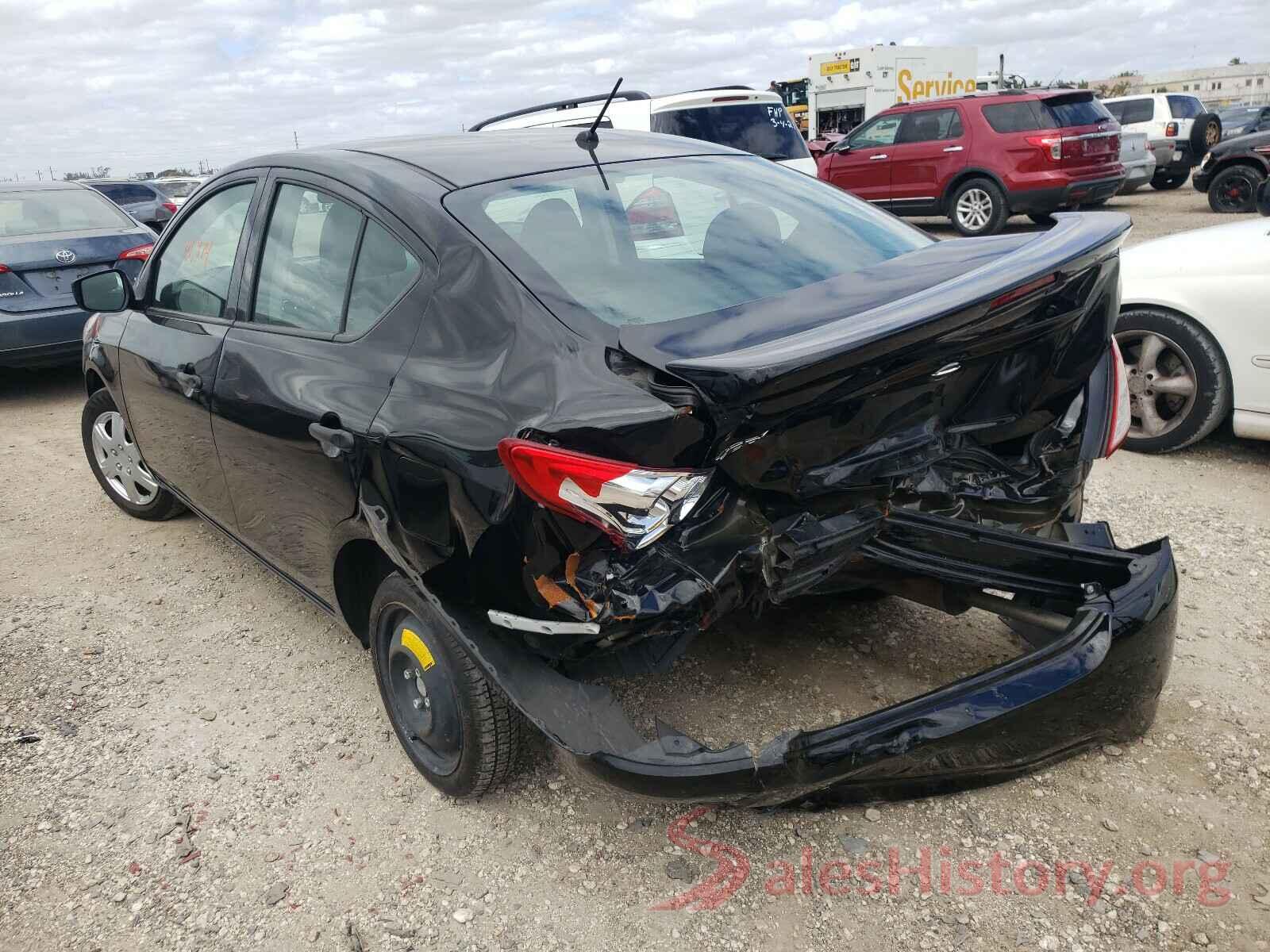 3N1CN7AP2JL882038 2018 NISSAN VERSA