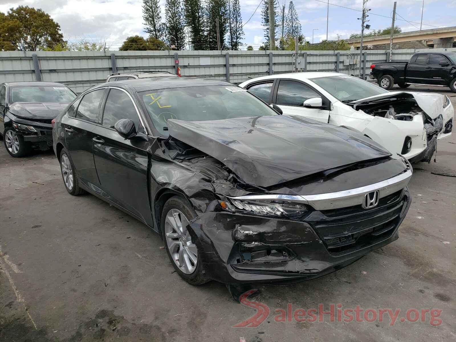 1HGCV1F15JA200809 2018 HONDA ACCORD