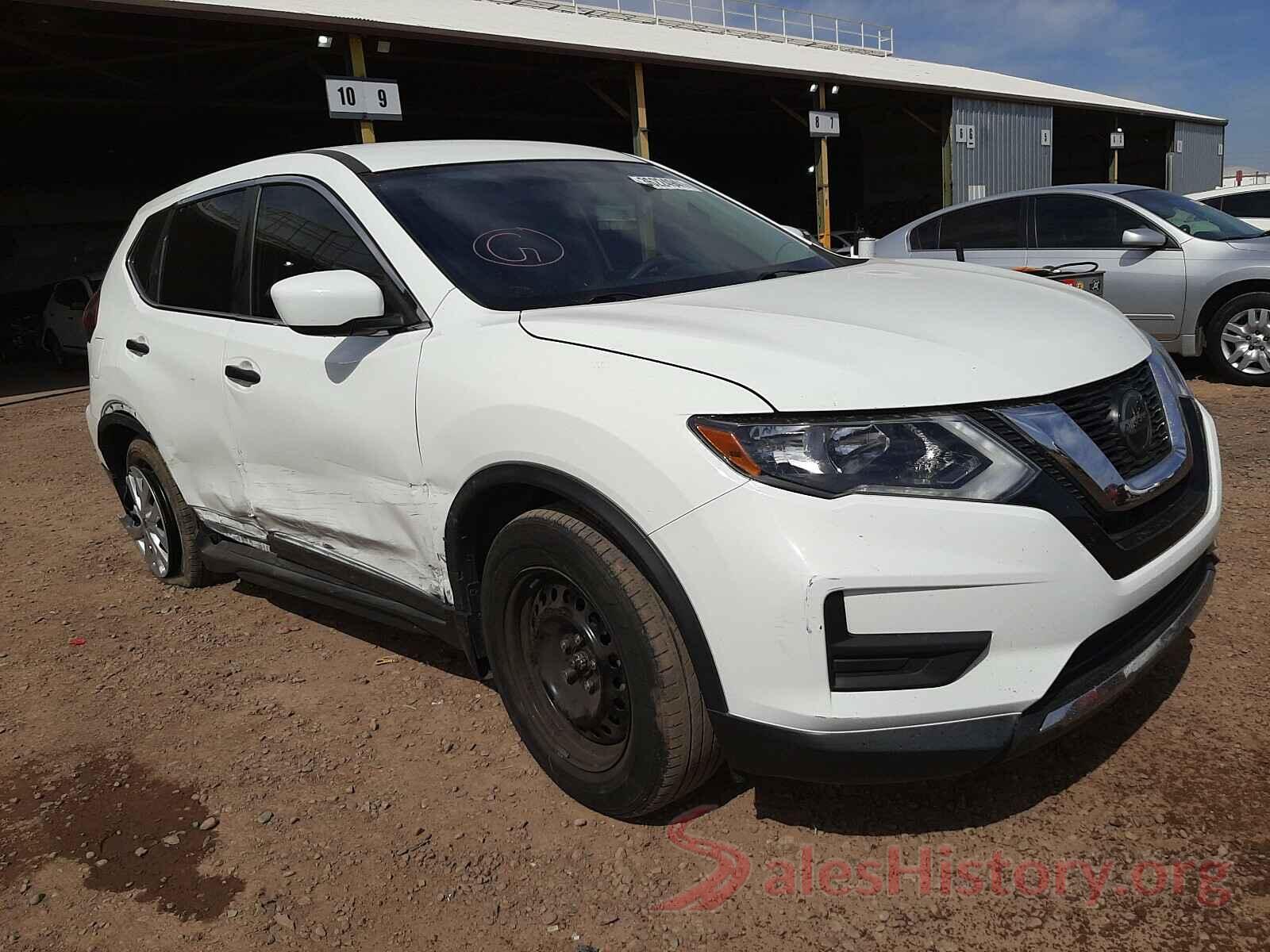 KNMAT2MT1JP537173 2018 NISSAN ROGUE