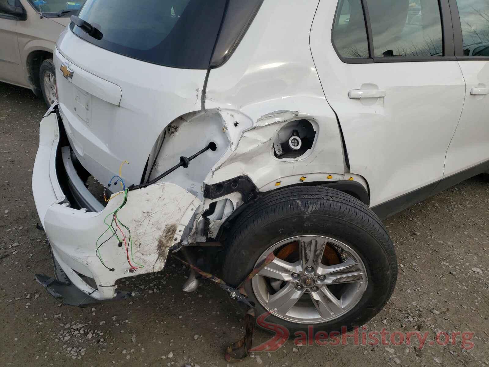 KL7CJNSBXJB631430 2018 CHEVROLET TRAX