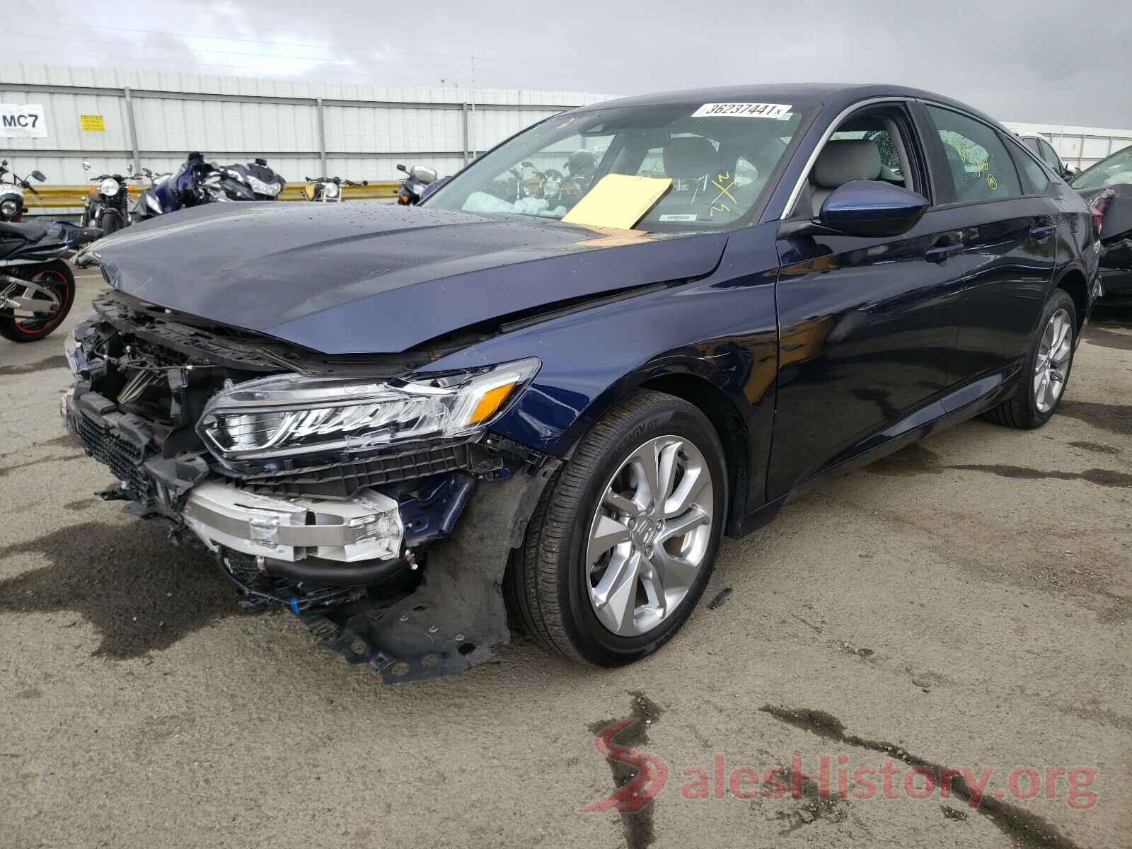 1HGCV1F13JA101390 2018 HONDA ACCORD