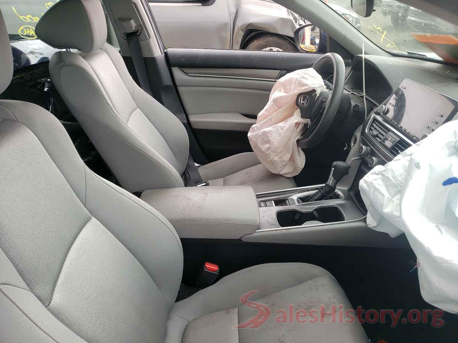 1HGCV1F13JA101390 2018 HONDA ACCORD