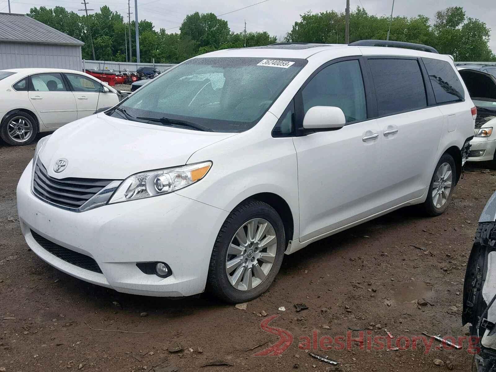 5TDDK3DC9DS056927 2013 TOYOTA SIENNA XLE