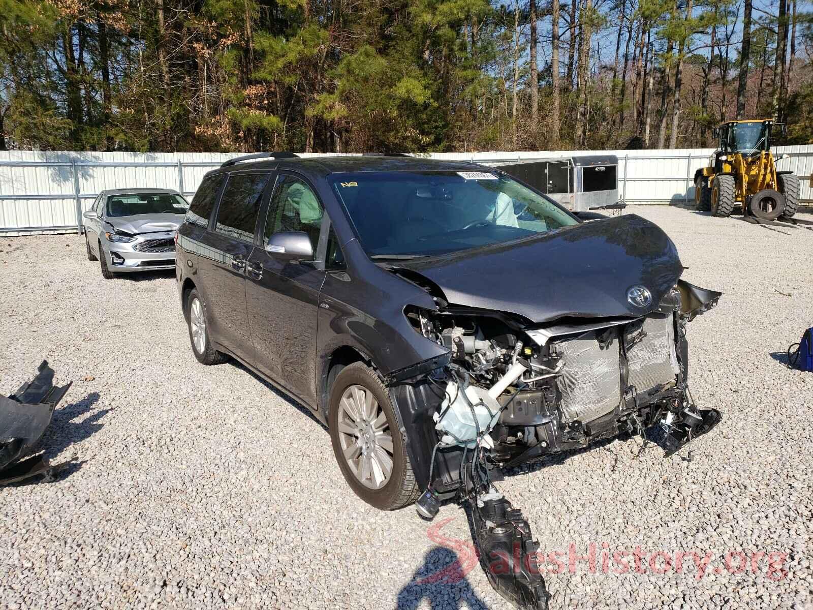 5TDDZ3DC4HS170738 2017 TOYOTA SIENNA