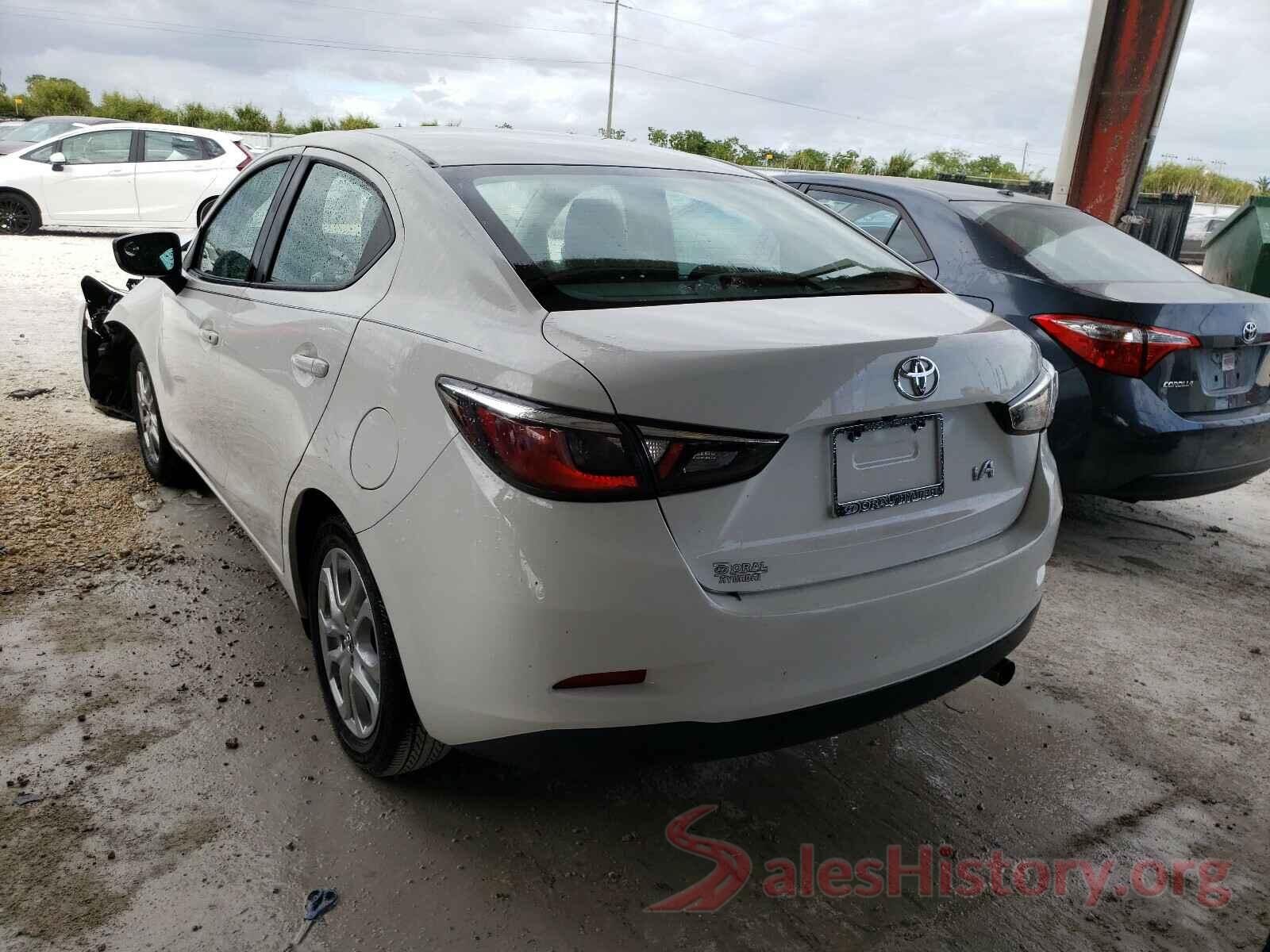 3MYDLBYV4HY164214 2017 TOYOTA YARIS