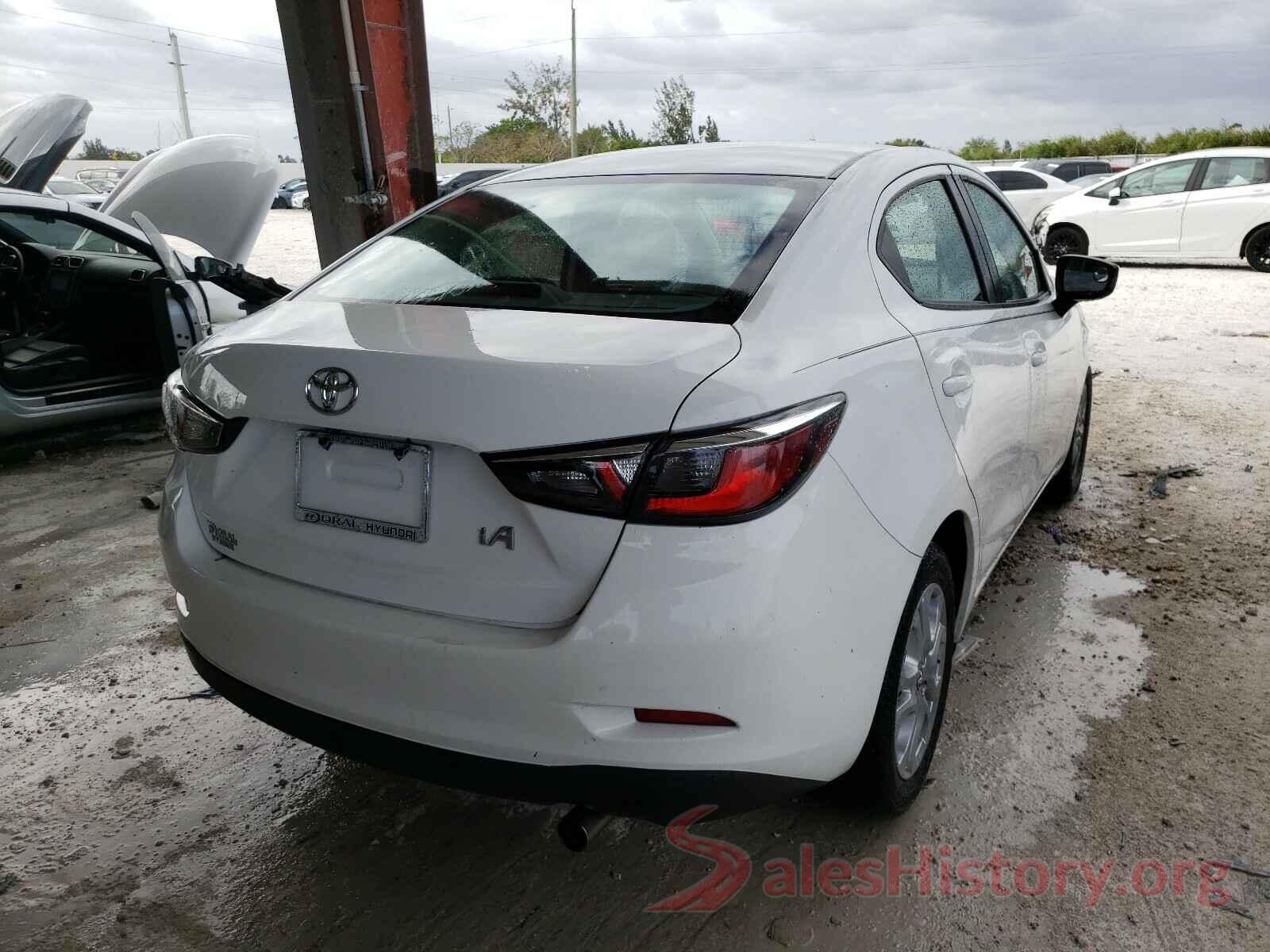 3MYDLBYV4HY164214 2017 TOYOTA YARIS