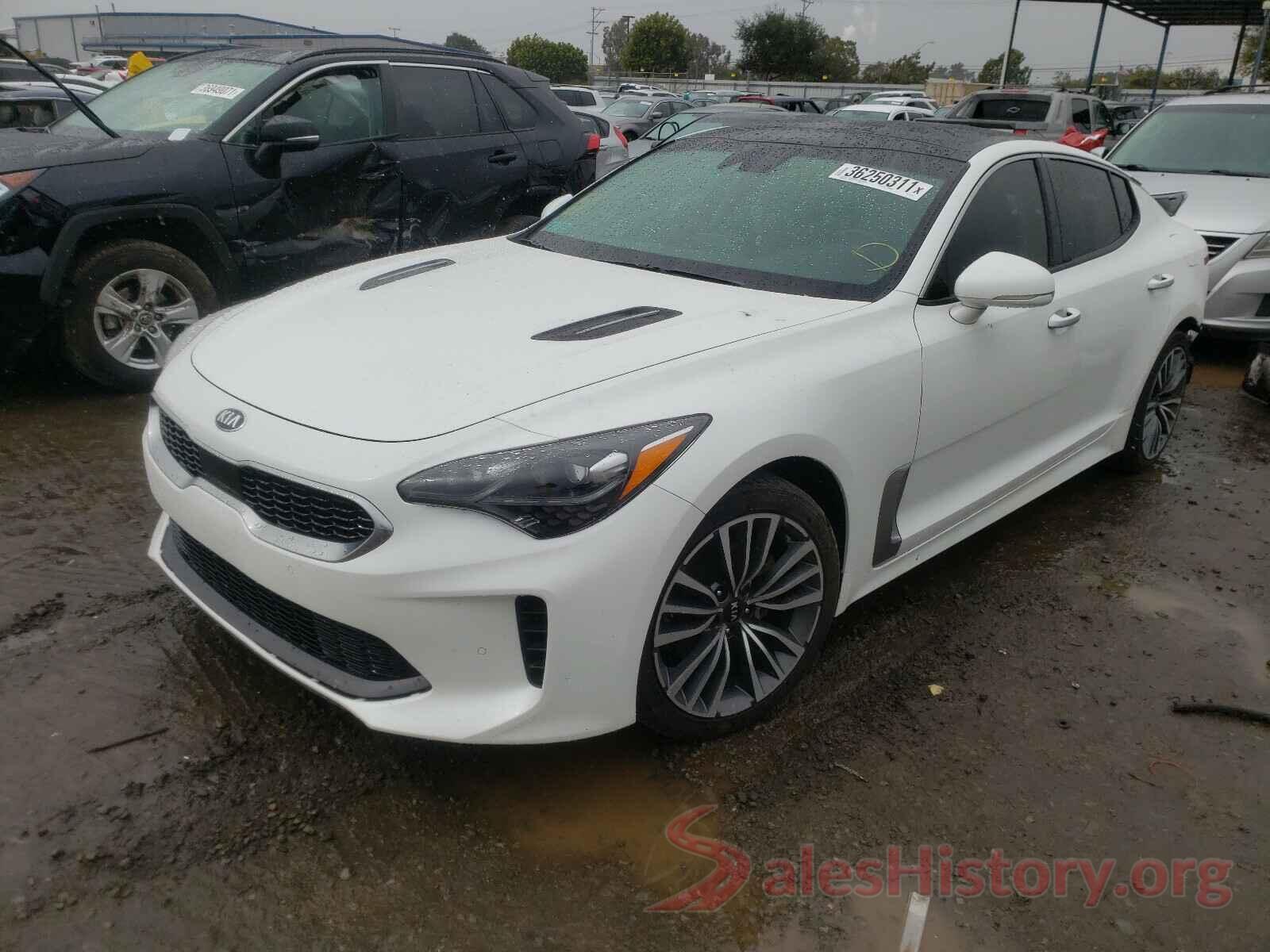 KNAE25LA5J6014523 2018 KIA STINGER