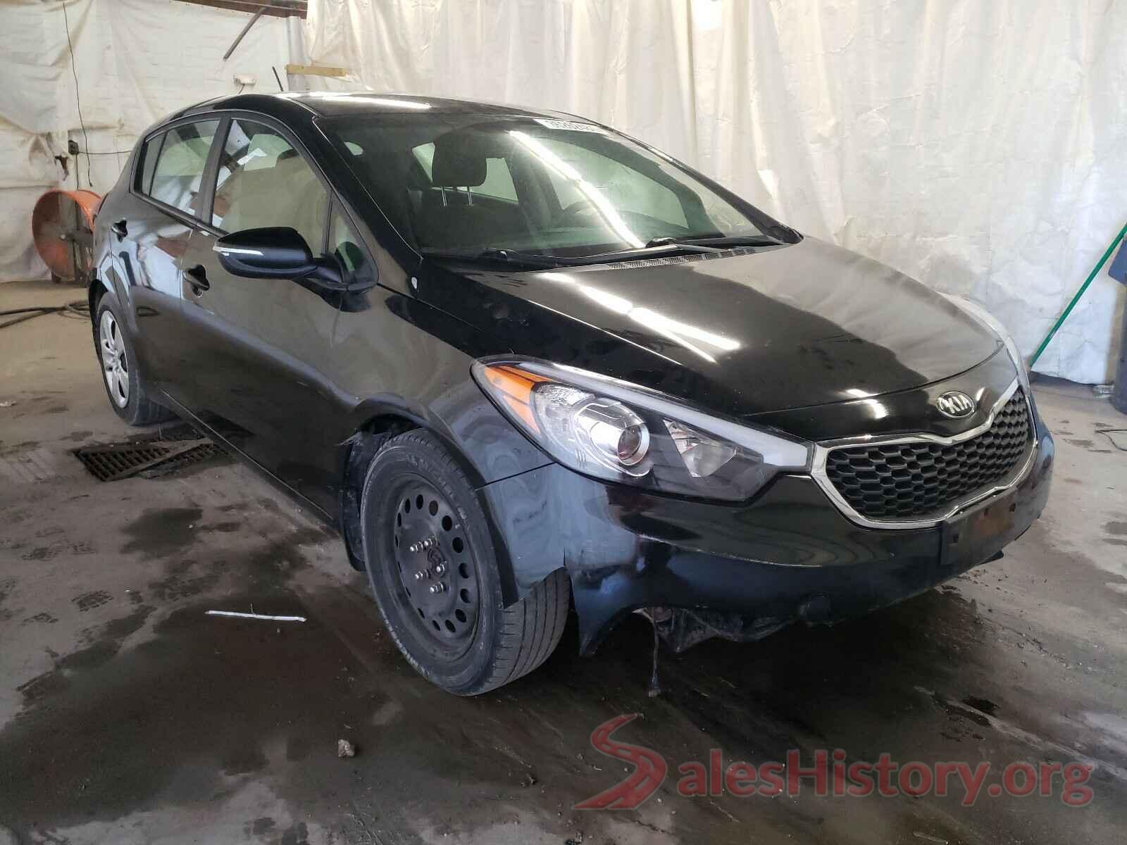 KNAFK5A8XG5548636 2016 KIA FORTE