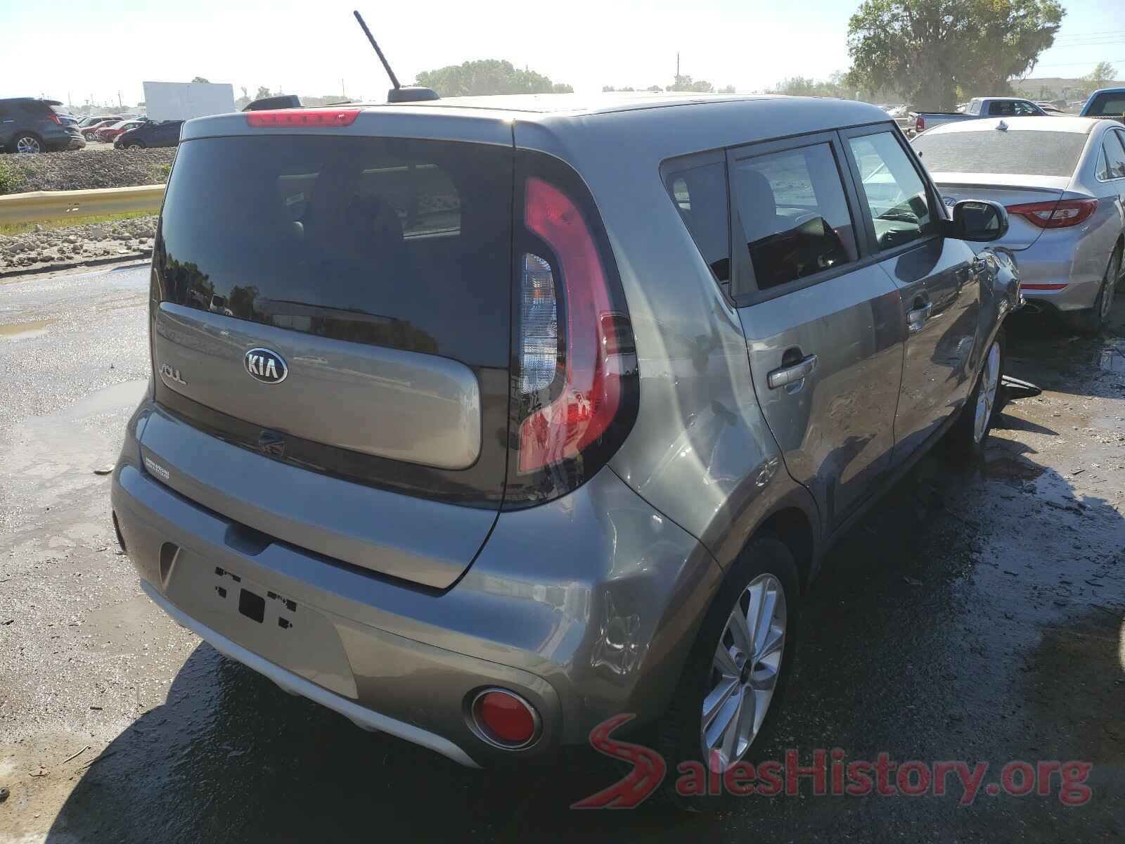 KNDJP3A59K7698811 2019 KIA SOUL