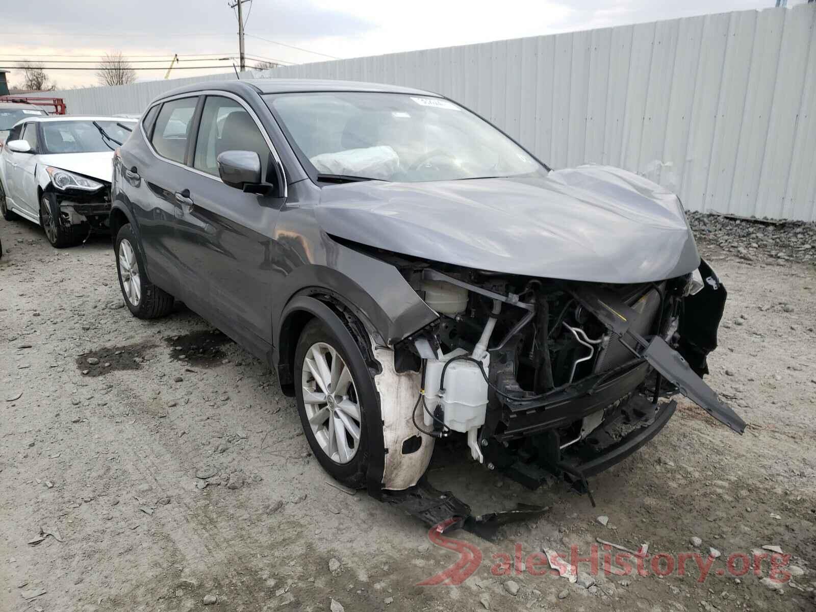 JN1BJ1CR3HW112096 2017 NISSAN ROGUE