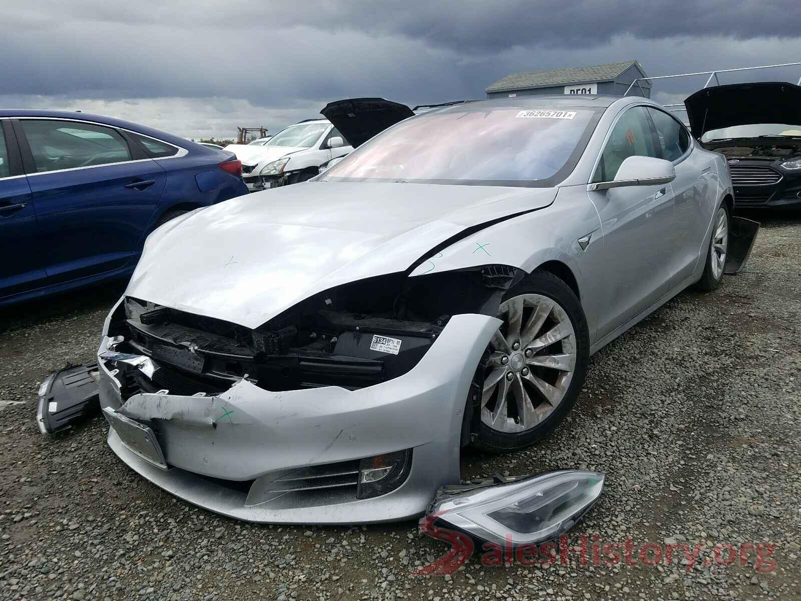 5YJSA1E17HF221427 2017 TESLA MODEL S