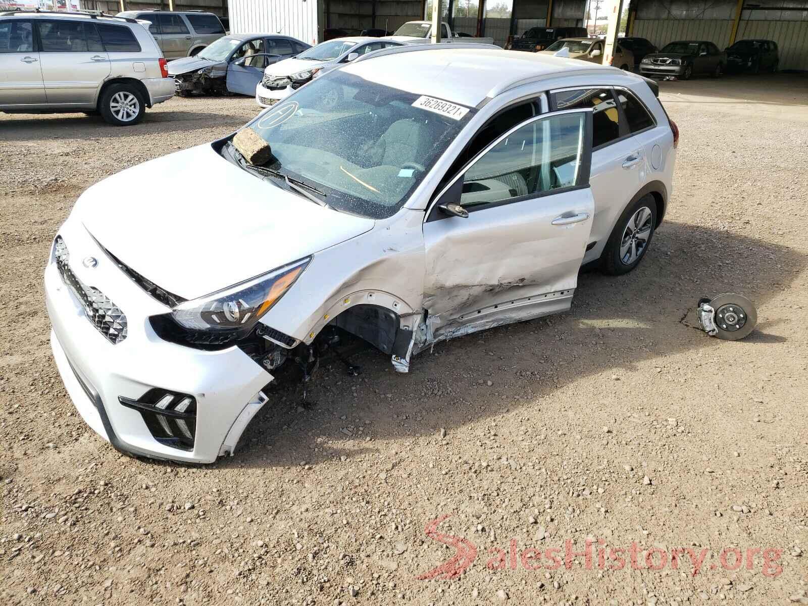 KNDCB3LC6L5372061 2020 KIA NIRO