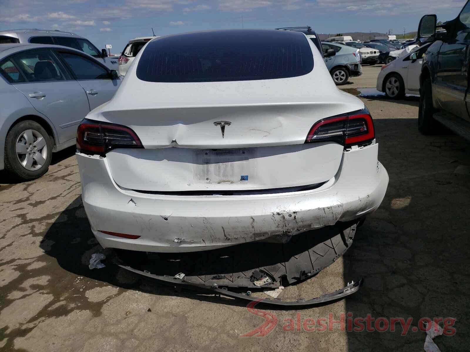 5YJ3E1EA3JF053395 2018 TESLA MODEL 3