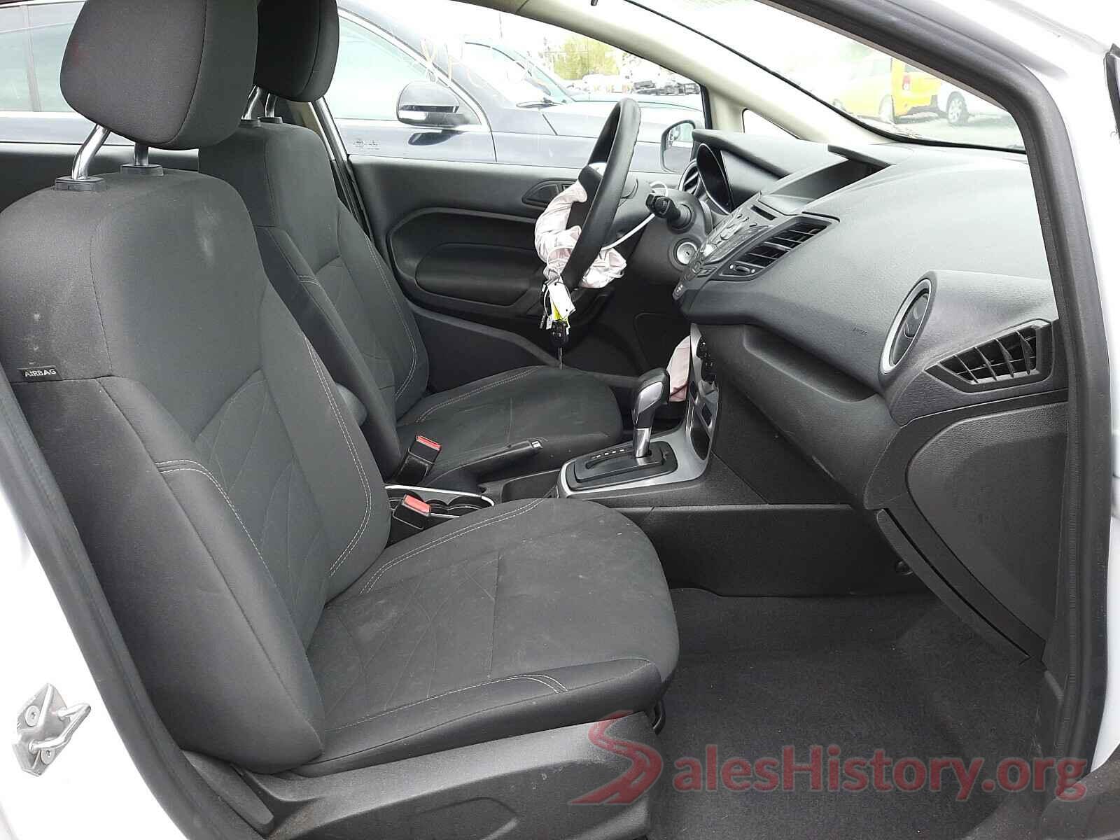 3FADP4EJXKM152704 2019 FORD FIESTA