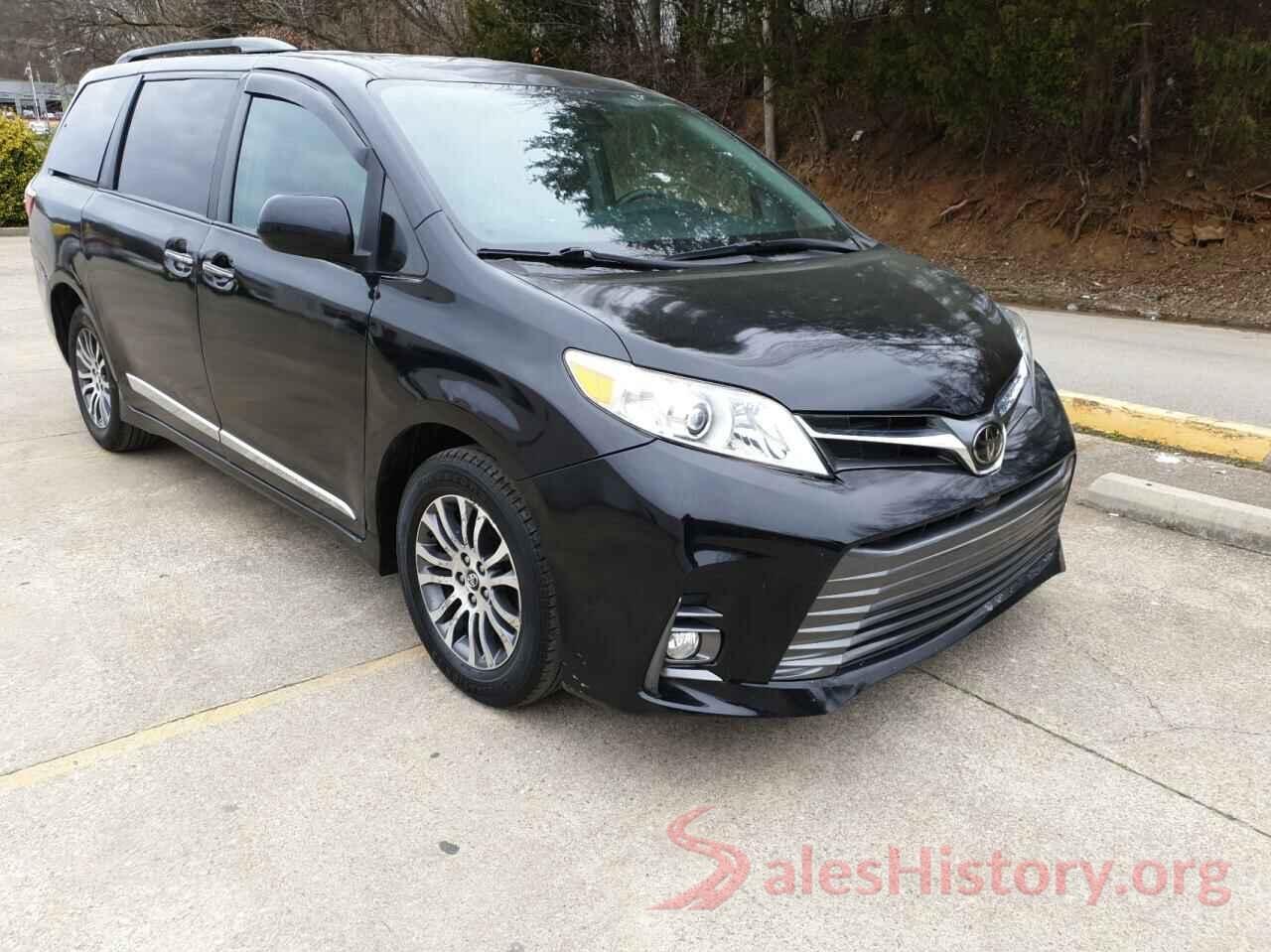 5TDYZ3DC6KS988545 2019 TOYOTA SIENNA