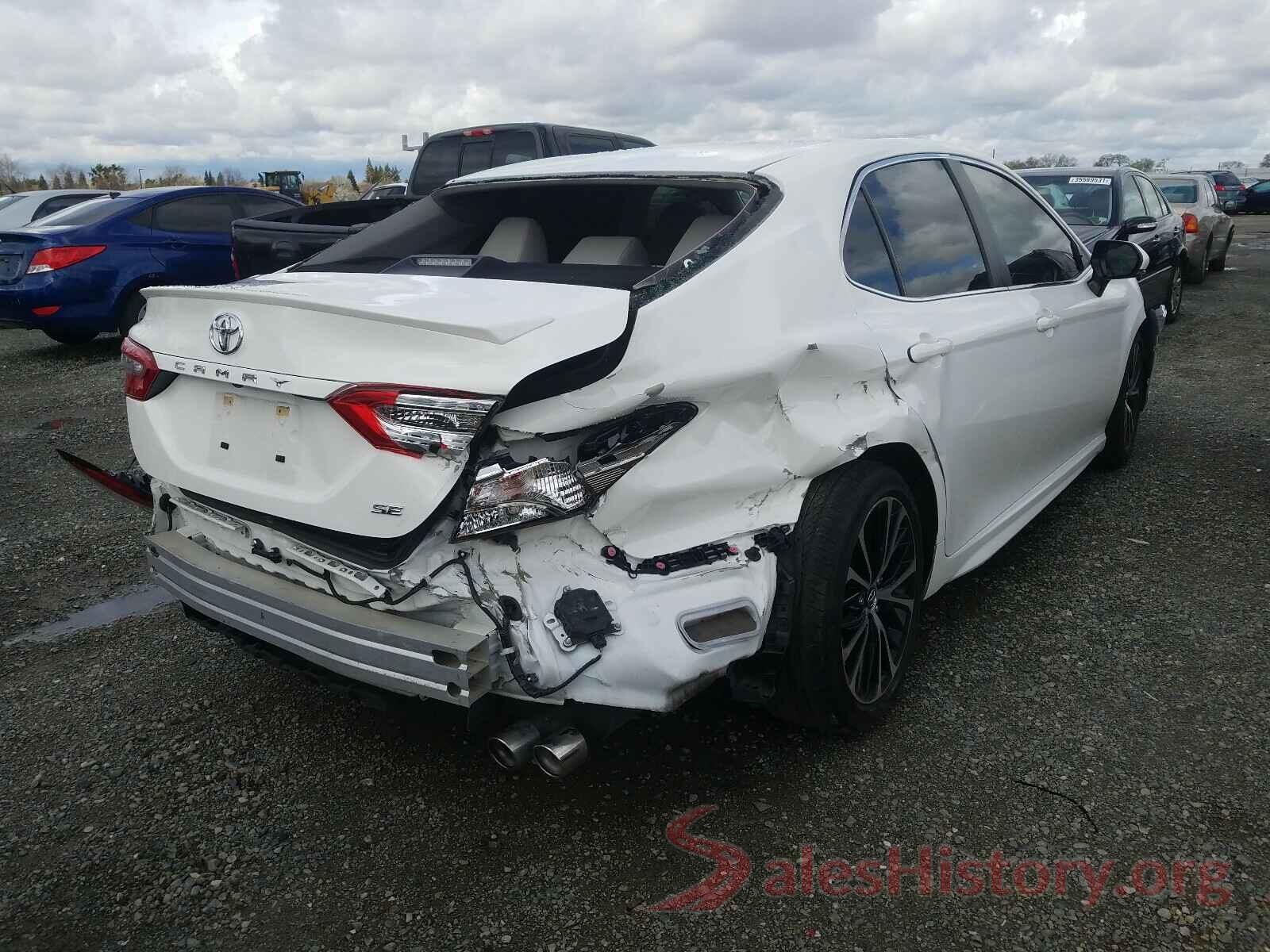 JTNB11HK6J3002381 2018 TOYOTA CAMRY