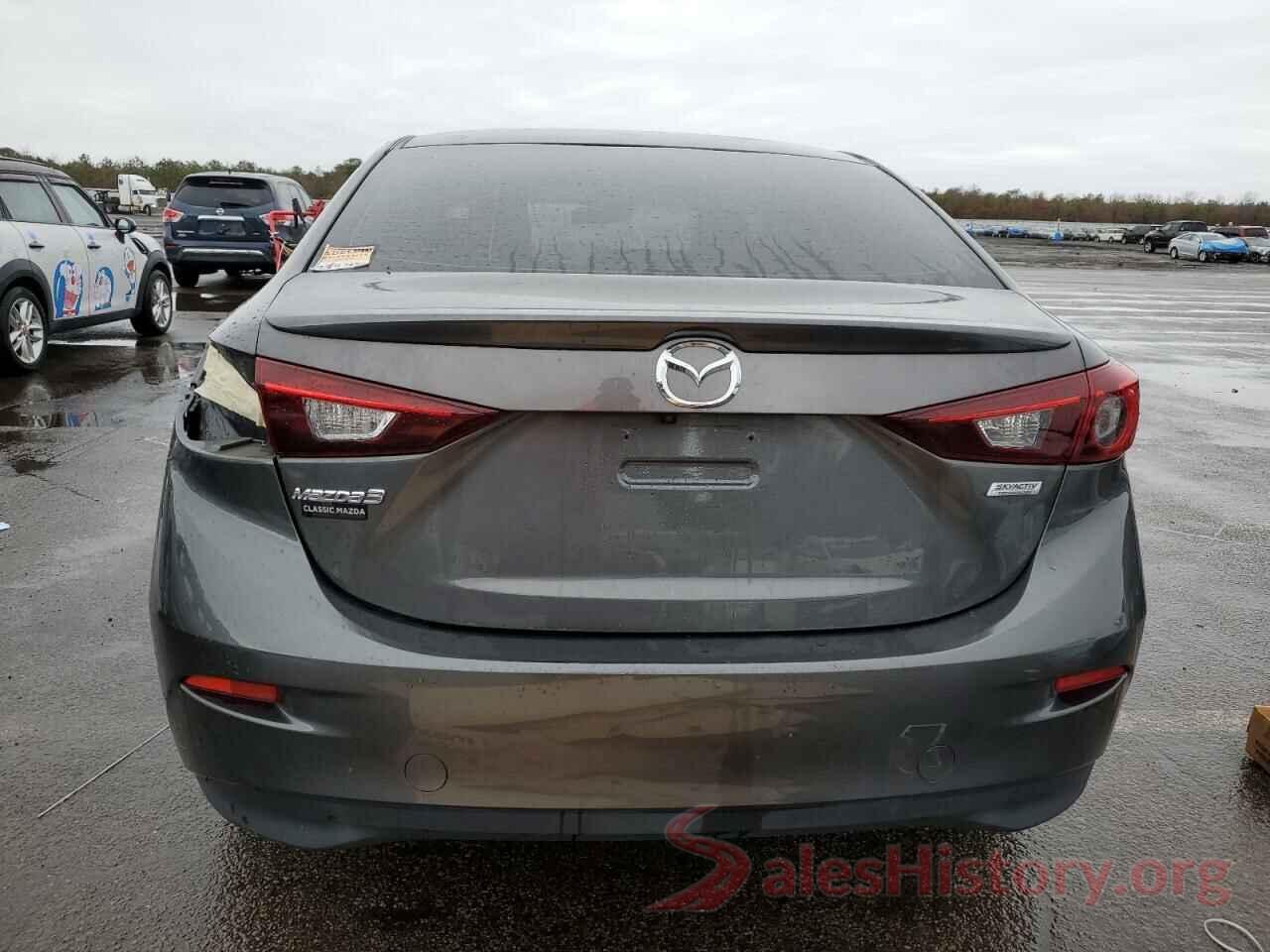 3MZBN1V36JM217972 2018 MAZDA 3