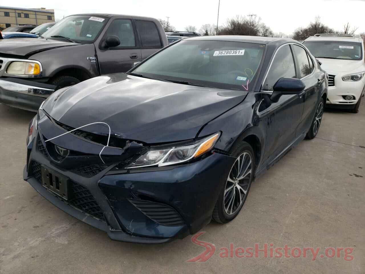 4T1B11HK4JU611267 2018 TOYOTA CAMRY