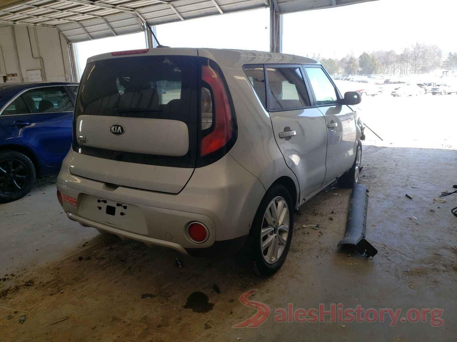 KNDJP3A58J7536330 2018 KIA SOUL