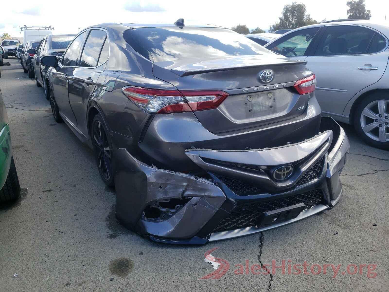 4T1B61HK1JU045599 2018 TOYOTA CAMRY