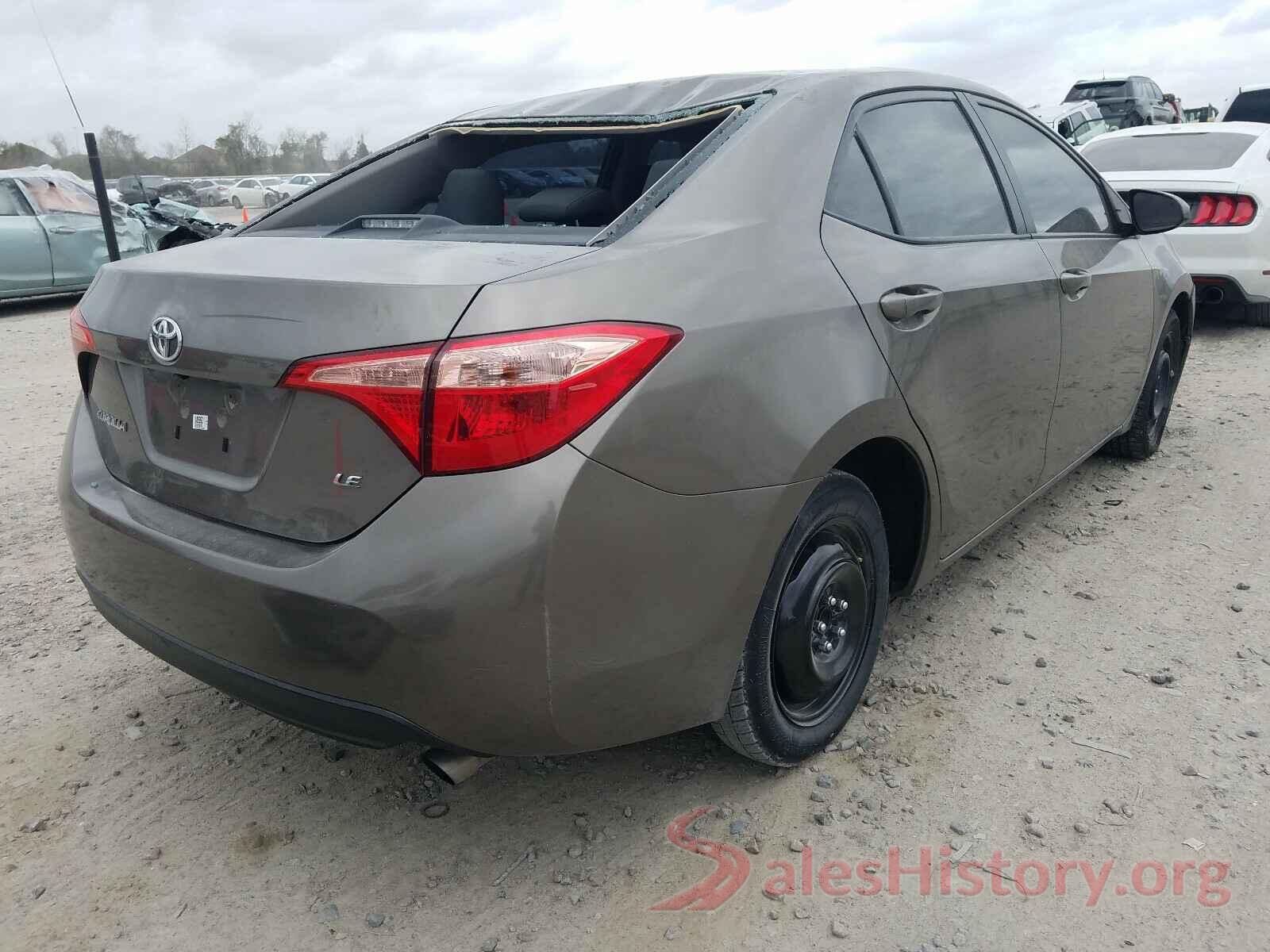 2T1BURHE4JC105262 2018 TOYOTA COROLLA