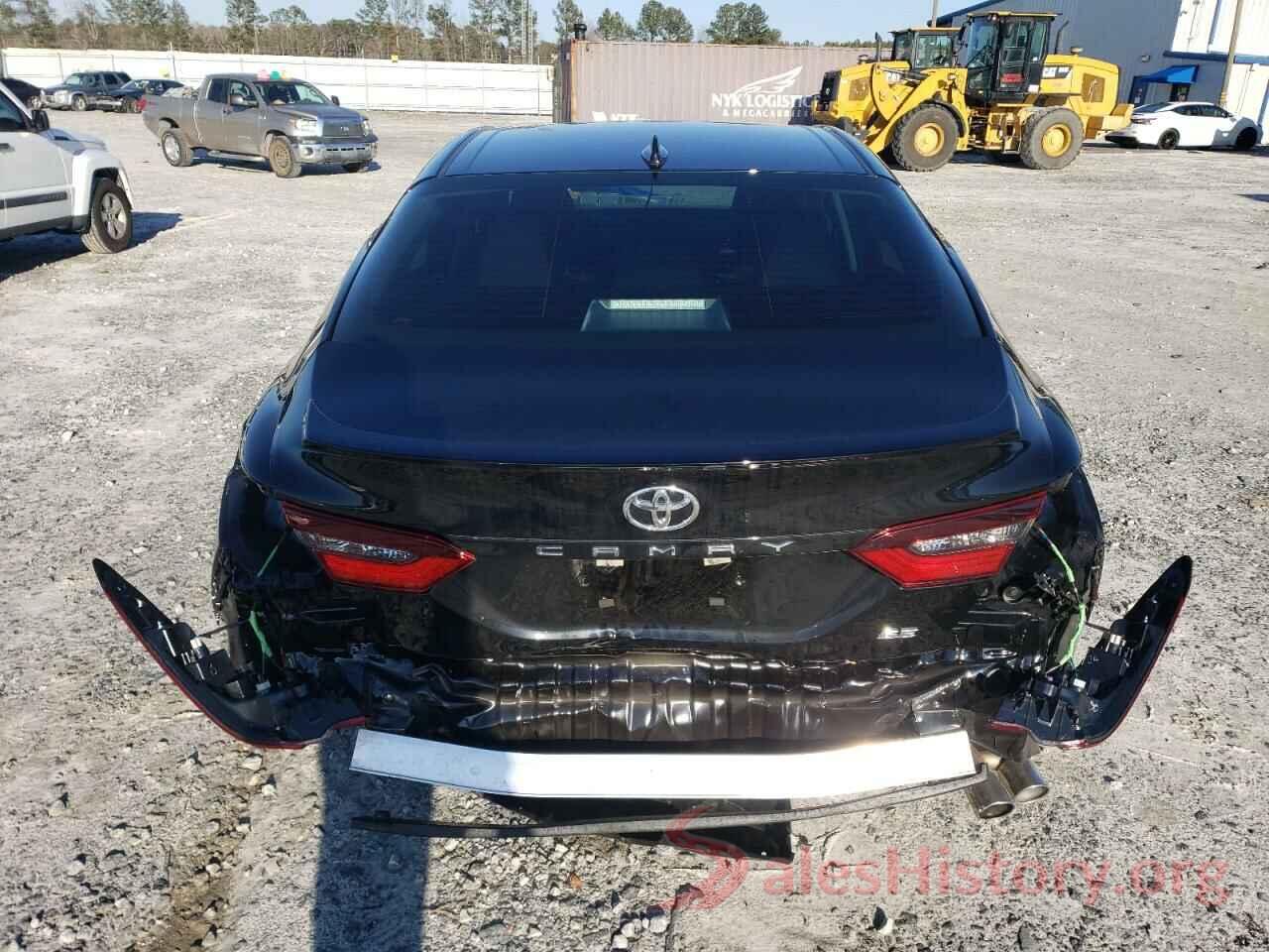 4T1G11AK5NU667885 2022 TOYOTA CAMRY