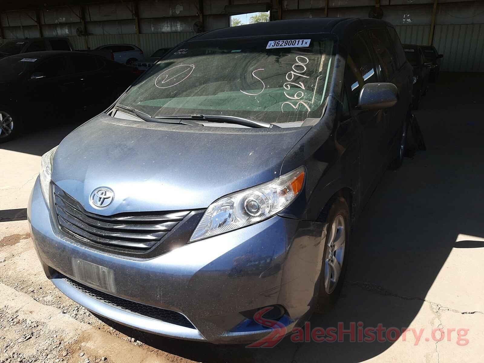 5TDZZ3DC7HS877208 2017 TOYOTA SIENNA