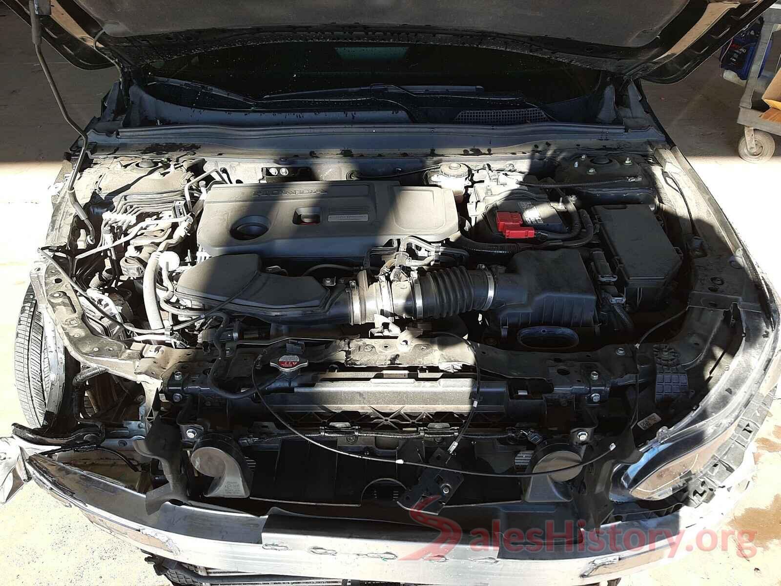 1HGCV2F50JA032974 2018 HONDA ACCORD