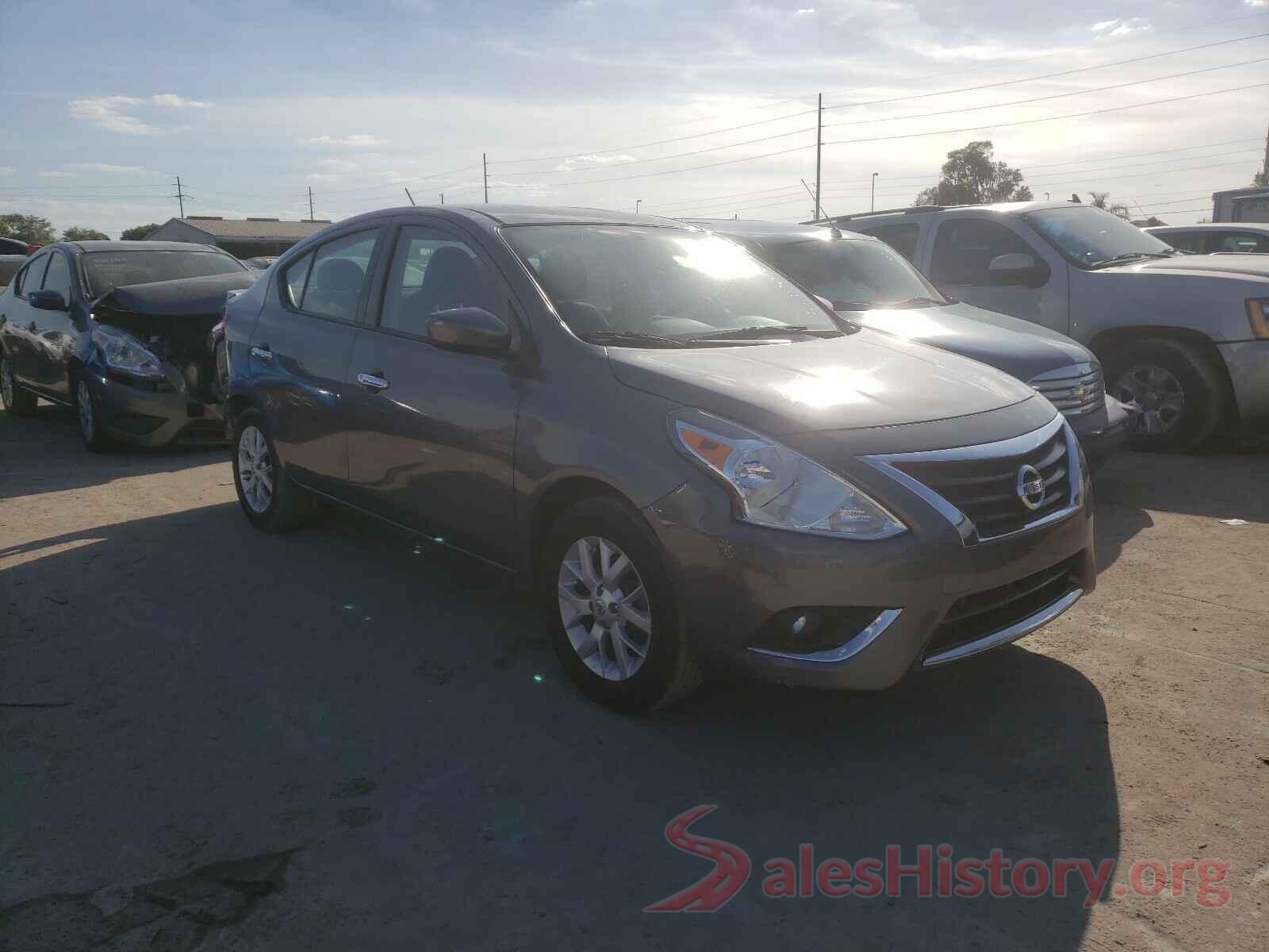 3N1CN7AP1JL824096 2018 NISSAN VERSA