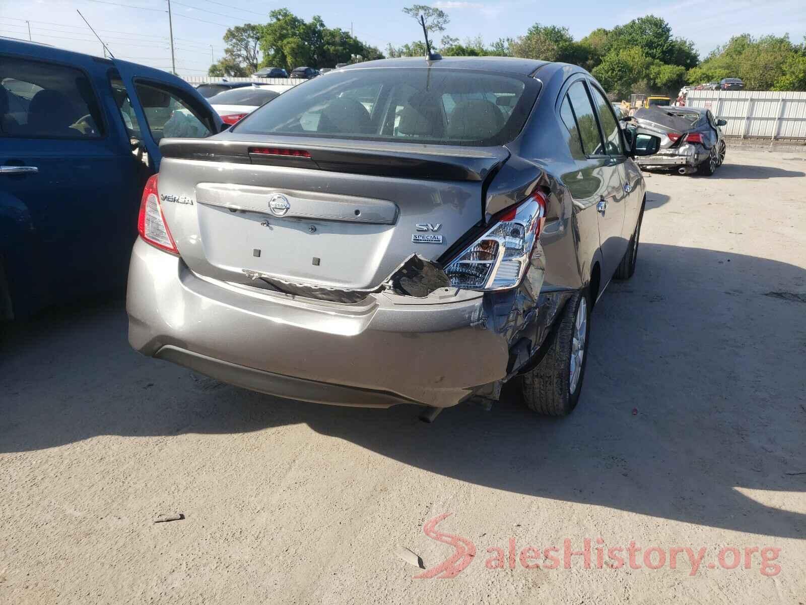 3N1CN7AP1JL824096 2018 NISSAN VERSA