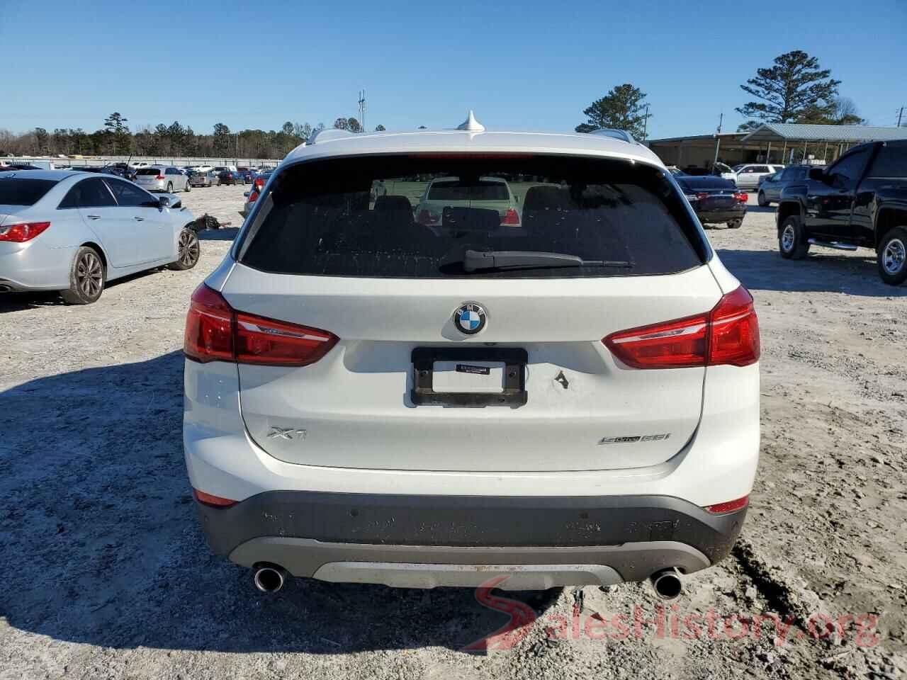 WBXHU7C5XK5N42562 2019 BMW X1