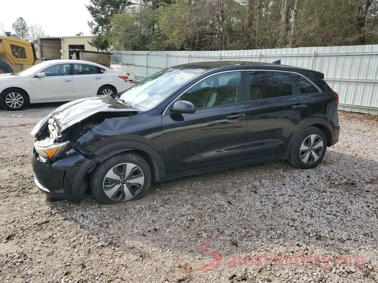 KNDCB3LC4J5110018 2018 KIA NIRO