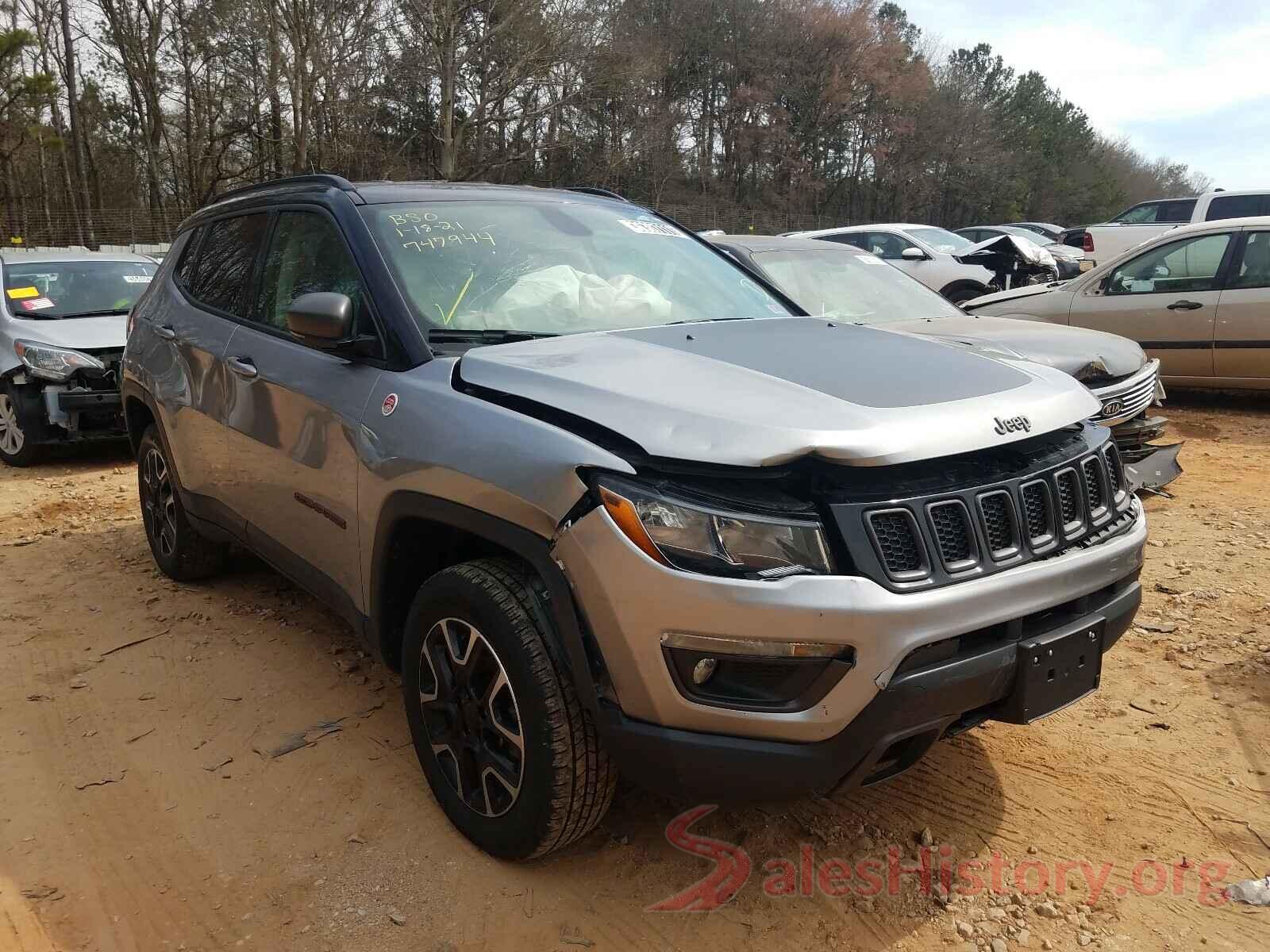 3C4NJDDB7KT747994 2019 JEEP COMPASS