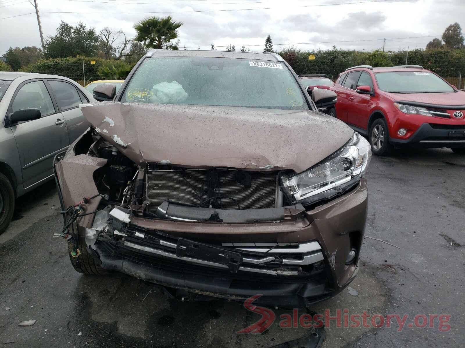 5TDKZRFH3JS263016 2018 TOYOTA HIGHLANDER