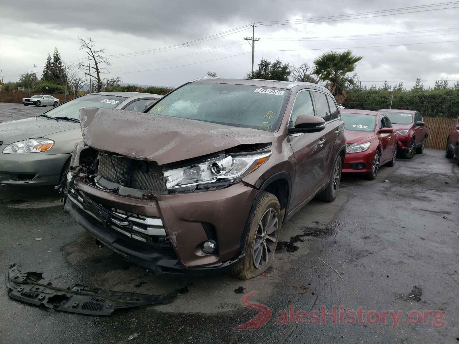 5TDKZRFH3JS263016 2018 TOYOTA HIGHLANDER