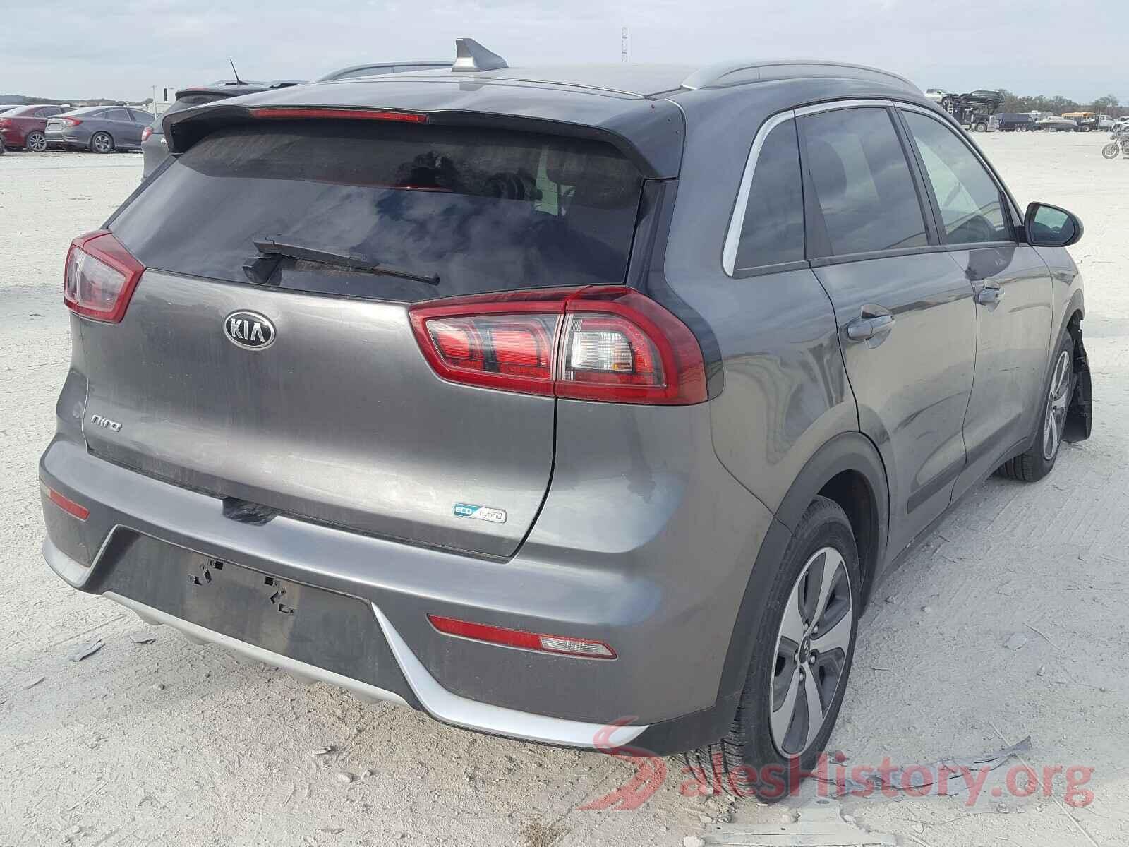 KNDCB3LC2J5157998 2018 KIA NIRO