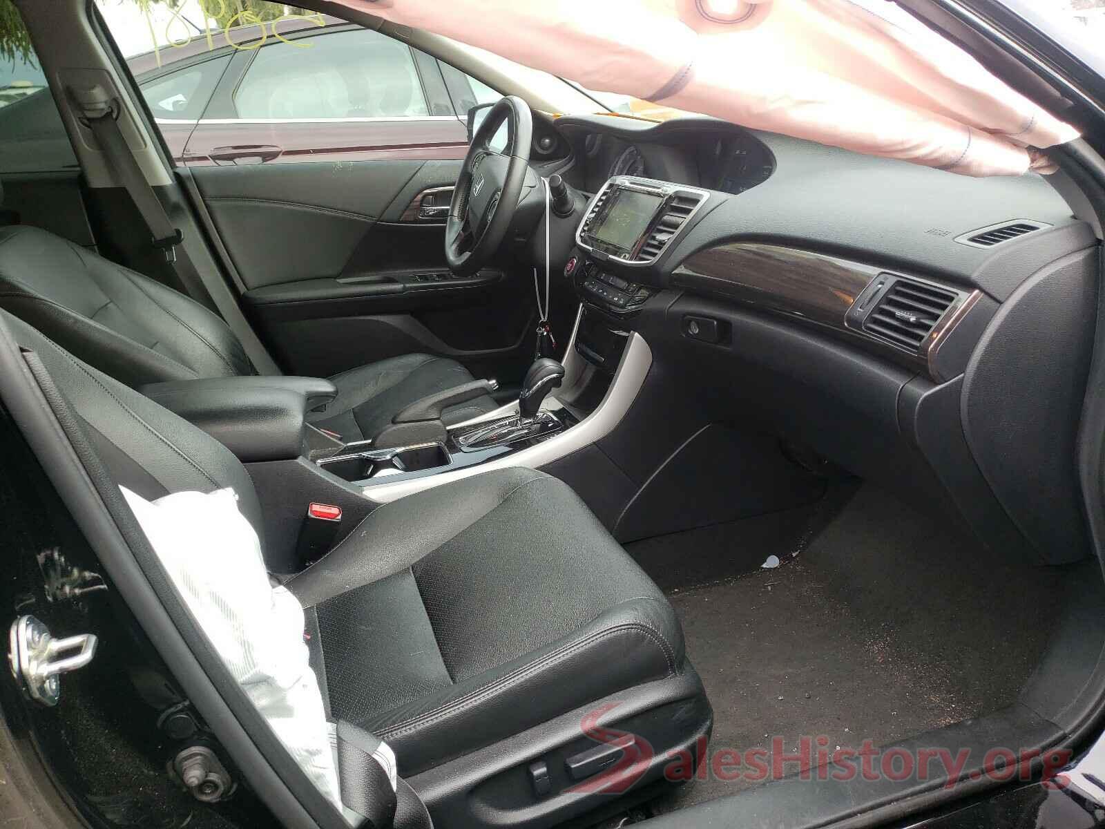 1HGCR2F81HA161301 2017 HONDA ACCORD