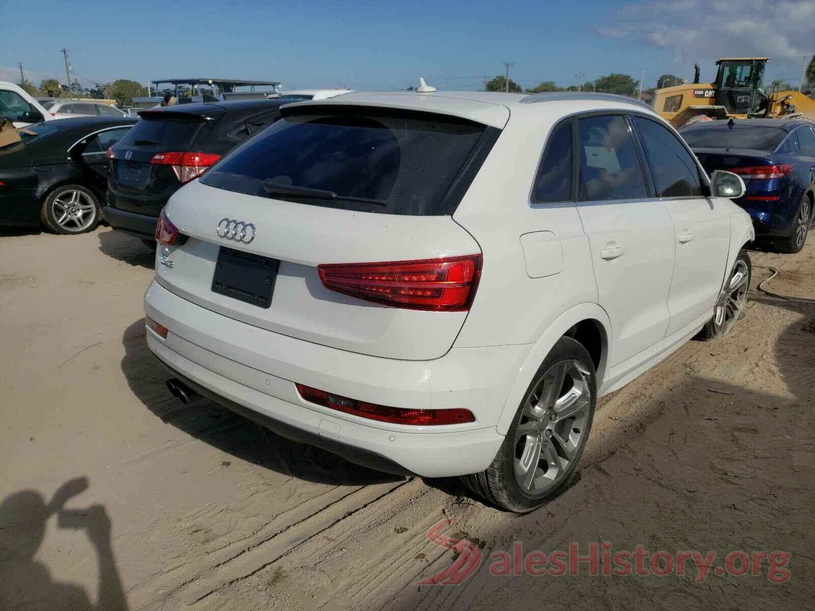 WA1HCCFSXHR010296 2017 AUDI Q3