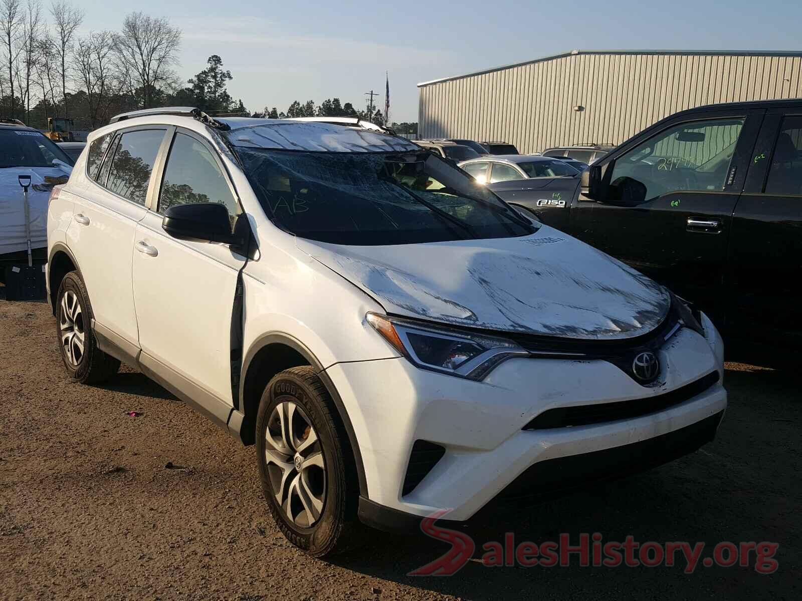 JTMZFREV7JJ158989 2018 TOYOTA RAV4