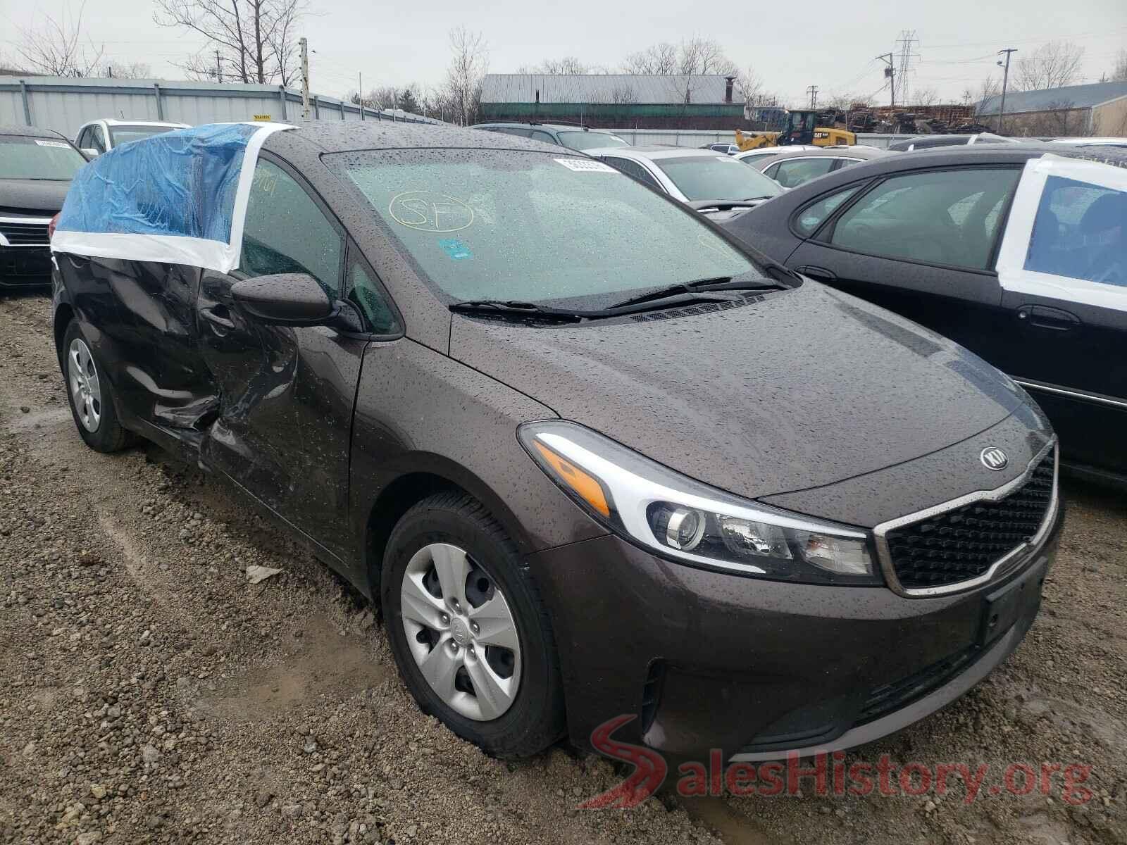 3KPFK4A7XHE040404 2017 KIA FORTE