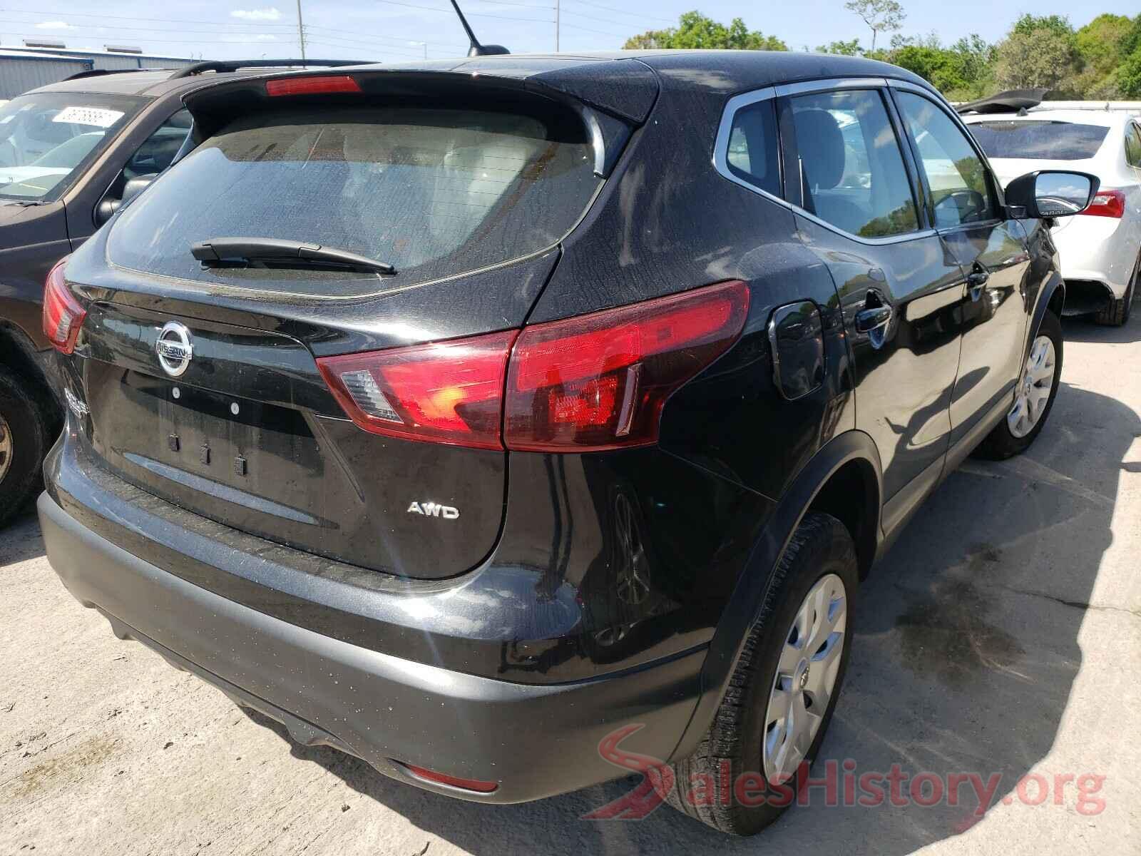 JN1BJ1CR2JW260858 2018 NISSAN ROGUE