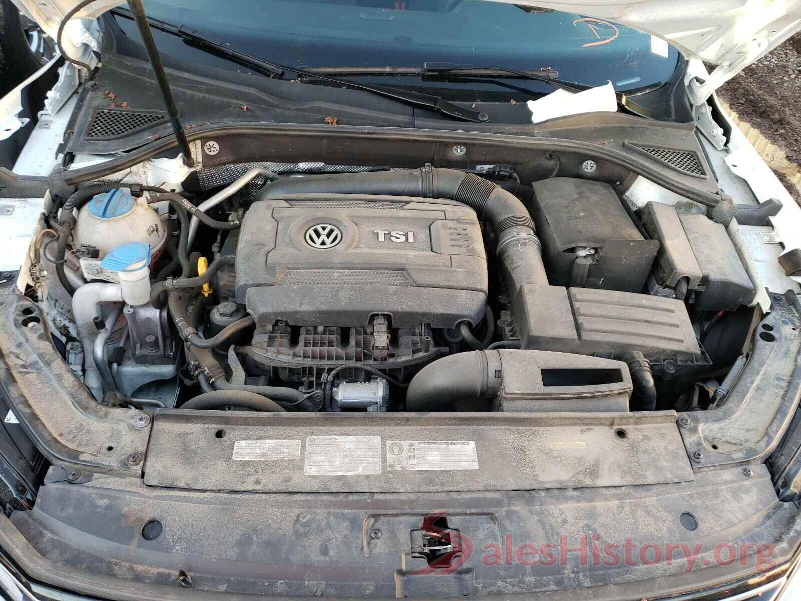 1VWAT7A38HC069040 2017 VOLKSWAGEN PASSAT