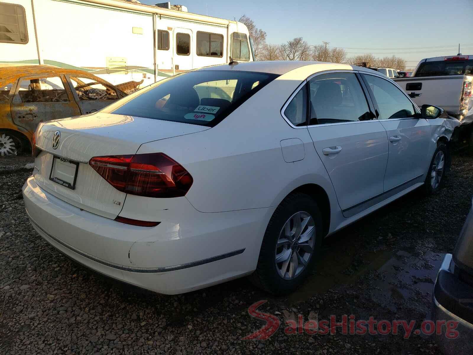 1VWAT7A38HC069040 2017 VOLKSWAGEN PASSAT