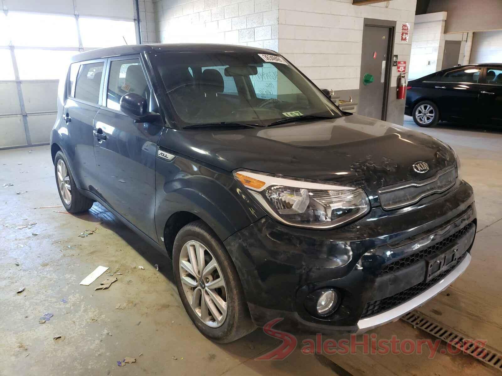 KNDJP3A52J7586253 2018 KIA SOUL