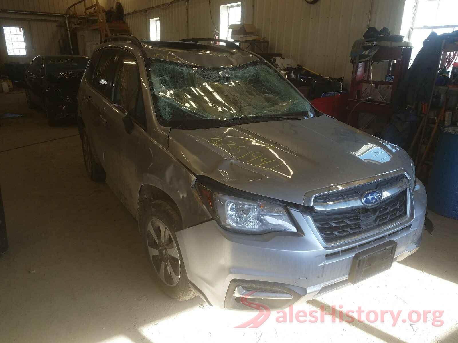 JF2SJAEC8JH407843 2018 SUBARU FORESTER